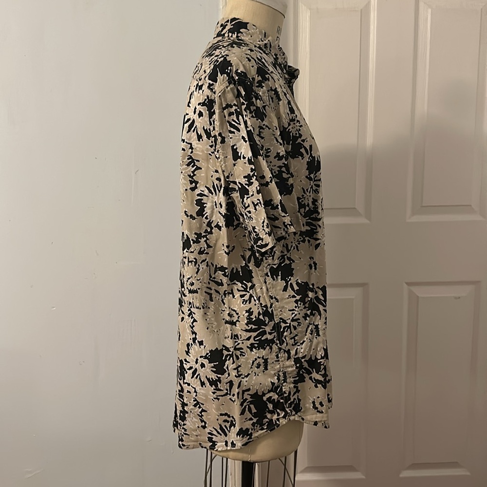 H&M Flower Print Button Down Shirt - Picture 2 of 6